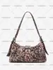 Bolso Biker Vintage para Mujer con Patrón de Ciervo en Cuero Envejecido con Decoración de Hebilla de Pin Remachado, Bolso Baguette de Hombro para Debajo del Brazo