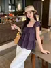 Blusa feminina roxa de manga curta estilo doce francês, novo design de verão 2026, blusa de design único para mulheres
