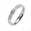 Anillos de Pareja de Acero Inoxidable Caliente de Filas Sencillas y Dobles con Diamantes Completos de Acero de Titanio para Mujeres con Pequeños Diamantes Cuadrados Anillos de Acero de Titanio Simples Personalizados con Tarjeta
