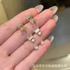 Brincos de Urso Fofos Conjunto de Três Peças Coreano Dongdaemun Doces e Luxuosos Brincos de Strass Modernos Brincos Exquisitos