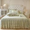 Saia de Cama Acolchoada de Veludo de Leite Quente Espessado Peça Única Colcha de Veludo Coral com Forro de Lã Conjunto de Três Peças Antiderrapante Estilo Princesa de Inverno