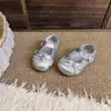 Zapatos pequeños de cuero de niña con lunares, de cordones con un lazo, zapatos de princesa para bebé, zapatos de vestir para el primer cumpleaños del bebé, zapatos para caminar para niños pequeños