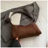 Diseño de Nicho Bolso Retro tipo Dumpling para Mujer Invierno 2025 Nuevo de Moda Versátil Bolso de Hombro Cruzado de Gamuza