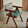 Silla de Comedor de Madera Maciza Estilo Retro Francés Hogar Restaurante Moderna Simple Celebridad de Internet Diseñador Silla Media Antigua Chandigarh