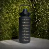 Nueva Taza Espacial de Gran Capacidad para Verano con Escala y Popote Portátil para Exteriores Botella de Agua de Plástico Botella de Agua Deportiva para Hombres y Mujeres