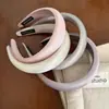 Faixa de cabelo de esponja de cor clara para verão para mulheres, de alta qualidade, com coroa alta, presilha de cabelo que segura a pressão, acessório de cabelo com faixa de cabeça plissada de listras finas
