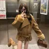 Casaco de Lã High-End Retrô Coreano com Gola de Pelo Outono e Inverno Novo Estilo Solto Emagrecedor Casaco de Lã Quente para Mulheres