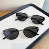 Novos Óculos de Sol Polarizados Estilo Retro Old Money Gatinho Armação Ultrafina Estreita, Versáteis, High-End, Luxo Leve Protetor Solar para Mulheres