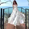 Vestido strapless estampado estilo isleño para mujer, perfecto para el verano, con un ambiente dulce y elegante, ideal para unas vacaciones en Bali, con estampado floral y diseño largo.