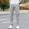 Calça casual masculina de verão, feita de algodão puro, fina e de corte solto, estilo reto, adequada para usar no verão, versátil para primavera e outono, e com um corte slim.