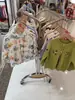 Estante de Exhibición Plegable de Doble Barra Móvil con Ruedas Espesor Piso Soporte Telescópico Ajustable Tendedero para Ropa