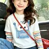Camiseta listrada de manga longa 100% algodão para meninos e meninas, um novo estilo para 2026, moderna para primavera e outono, perfeita como camada base