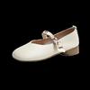 Zapatos individuales de tacón grueso nuevos de primavera y otoño 2023 Zapatos retro para mamá Talla grande Cong