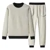 Conjunto europeo premium de lana de cordero transfronterizo, chaqueta de cuello redondo para hombre, traje de deportes de invierno para hombre con forro polar y engrosado, cárdigan para hombre