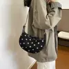 Bolsa de Axila Suede com Bolinhas Estilo Coreano Bolsa de Mão Versátil Simples Bolsa de Ombro Bolsa de Ombro Única Feminina Atmosférica Outono/Inverno