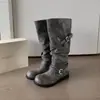 Primeiro Encontro com Saltos Grossos~ Cano Largo Fivela Desgastada Bico Redondo Franzido Botas de Equitação Nova Coleção Outono/Inverno 2026