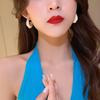 Pendientes elegantes de estilo frío de celebridades de Internet japonesas y coreanas 2023, pendientes de cuentas irregulares en forma de C con personalidad exagerada y exquisita