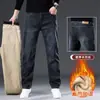 Jeans Engrosados de Lana de Cordero para Hombre Invierno Sueltos Pierna Recta Ropa de Abrigo para Hombres de Mediana Edad Estilo Otoño Invierno Pantalones Largos de Hombre con Felpa