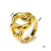 Anillo geométrico irregular bañado en acero de titanio con oro de 18 quilates, anillo de moda de nicho para mujer, anillo para el día a día, outlet de fábrica