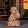 Pieza de Mano de Madera de Durazno Feicheng Pieza de Mano Wen Play Decoración de Puesto Zodíaco Joyería Linda Tallada Pieza de Mano Creativa