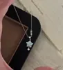 Collar de copo de nieve de circón azul de lujo ligero, de nicho, de alta gama, para mujer, moderno, versátil, elegante cadena para la clavícula de acero de titanio