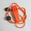 Apito de emergência de sobrevivência ao ar livre de frequência dupla com clipe anti-perda e som agudo curvo, equipamento de sobrevivência ao ar livre