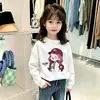 Camiseta de algodón puro de manga larga para niñas, nuevo estilo 2026, top súper lindo para niñas y niños pequeños, elegante atuendo de otoño para niños