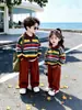 Suéteres de primavera y otoño para niños, prendas de punto a rayas para niñas, polos elegantes para niños, atuendos a juego para hermanos