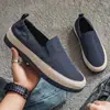 Zapatos de lona estilo minimalista para hombre, nuevo modelo de otoño para adolescentes, zapatillas casuales sin cordones, de moda, transpirables y cómodas