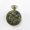 Venta al por mayor del fabricante Tapa abatible hueca retro Reloj de bolsillo Creativo Reloj para hombre y mujer Estudiante Reloj de cuarzo Reloj para colgar para ancianos Esfera grande