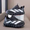 Zapatos Deportivos para Niños Primavera y Otoño Nuevos Antideslizantes Zapatos Blancos Pequeños para Niños Zapatos Ligeros para Niños Medianos y Grandes Estudiantes de Primaria Zapatos para Correr Cómodos