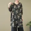 Foto Real de Camisa Floral Vintage de Longitud Media para Mujer, Mangas de Linterna, Botones al Frente, Corte Holgado, Mangas de Tres Cuartos, Top Delgado de Ramio