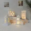Casa de Cerámica con Recortes Lámpara LED de Escritorio Navideña Casa Velas Decoración del Hogar Artesanía Estilo Escandinavo Adornos