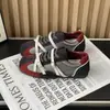 Zapatillas de entrenamiento casuales retro de nicho con diseño de grulla de almohada blanca para mujer, nuevo modelo de otoño 2026, con cordones, suela gruesa, versátiles y transpirables
