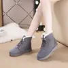 Nuevas Botas de Nieve de Invierno 2026 para Mujer, Botines Cortos, Zapatos Cálidos de Algodón, Zapatos de Algodón con Cordones Estilo Coreano para Estudiantes, Venta al por Mayor desde el Fabricante para Mujeres