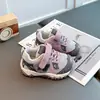 Nuevos Zapatos Infantiles Otoño 2026: Zapatos Deportivos Casuales Cómodos de Suela Suave para Niños, Zapatos Versátiles de Moda Estilo Coreano para Niñas, Estilo Forrest Gump