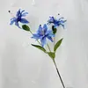 Flores de lírio artificiais de alta qualidade com 3 cabeças para casamentos, flores artificiais para arranjos de casamento, arranjos florais, flores de seda feitas à mão