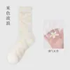Meias de Seda Florais Japonesas Primavera e Verão Ultra Finas Respiráveis Base de Algodão Meias de Seda Cristal Meias de Cano Médio Fabricante Venda por Atacado em Estoque