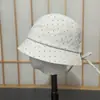 Otoño e Invierno Versátil de Moda Lunares Adelgazante Espalda con Abertura Sombrero de Pescador para Mujer Cálido Pana Cordón Lazo Sombrero de Cuenca