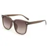 Gafas de Sol de Marco Grande para Mujer, Gama Alta, Que Muestran la Cara, Pequeñas, Anti-UV, Específicas para Conducir, Gafas de Sol de Moda y Tendencia con Tachuelas de Arroz para Hombre