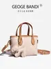 Bolso Tote Monogramático de Moda Tendencia, Bolso Cruzado de Hombro de Alta Gama para Mujeres Viajeras 2026, Bolso Cuadrado Pequeño Exquisito de Diseño de Nicho