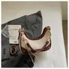 Bolsos de Moda 2026 Nuevo Bolso de Mano con Forma de Media Luna para Mujer, Estilo de Nicho, Bolso de Hombro y Cruzado Texturizado, Bolso Versátil y Elegante para Debajo del Brazo