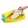 Bolsa de chenilla para lavar zapatos, diseñada para usar en lavadoras, protege los zapatos de la deformación y el daño durante el lavado a máquina, y es una bolsa de almacenamiento engrosada para uso doméstico