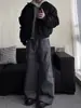 Pantalones de hombre plisados estilo americano deconstruidos de línea A, pantalones de traje de pierna ancha ligeramente acampanados, corte Cleanfit y fluidos