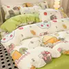 Conjunto de Roupa de Cama Lavável à Máquina de Quatro Peças Presente Atacado Capa de Colcha de Algodão com Aloe Vera Conjunto de Três ou Quatro Peças para Cama de Solteiro em Dormitório Estudantil