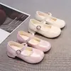 Zapatos de Cuero Elegantes y de Moda para Niñas 2026 Otoño Nuevos Suela Suave Tacones Altos para Niñas, Adecuados con Faldas, Zapatos de Princesa con Estilo para Niños Mayores