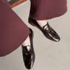 Sapatos de Couro Confortáveis para o Dia a Dia Estilo Básico Couro Bovino 2026 Sapatilhas com Aumento Interno de Altura Salto Baixo Bico Redondo Couro Genuíno Sapatos Individuais de Corte Profundo