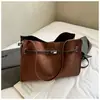 Bolsa Tote Exclusiva de Alta Qualidade para o Dia a Dia de Mulheres 2025 Inverno Novo Estilo Simples Acessível Luxo Retrô Bolsa de Ombro Único Transversal