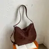 Bolso de mano nuevo de gamuza estilo coreano para mujer, gran capacidad, diseño retro, adecuado para ir al trabajo, bolso de hombro versátil, bolso cruzado de moda