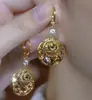 Brincos Circulares de Rosa Estilo Novo 2026 para Mulheres, Presilhas de Orelha Versáteis da Moda Exagerada, Brincos Elegantes de Malha de Fio Dourado